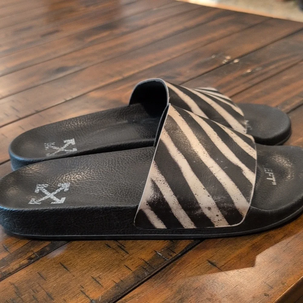 Off-white Spray Stripes Slides 43